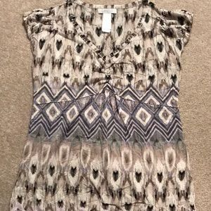 LizWear summer v neck shirt